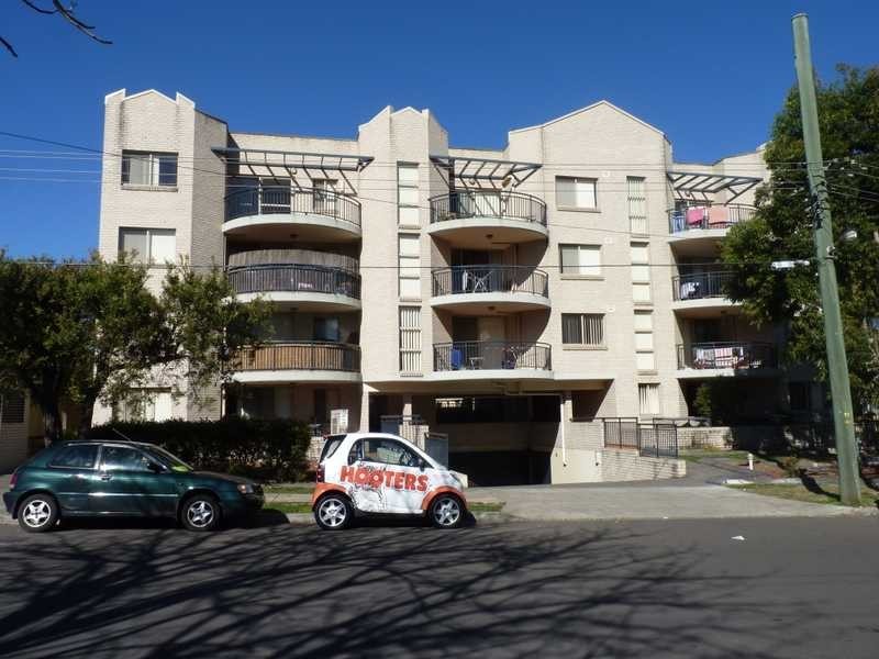 Unit 2/30-32 FIFTH AVENUE, Blacktown NSW 2148