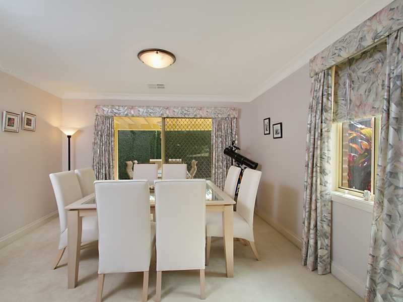 4 STRACHAN COURT, Kellyville NSW 2155