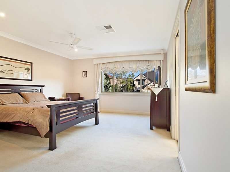 4 STRACHAN COURT, Kellyville NSW 2155