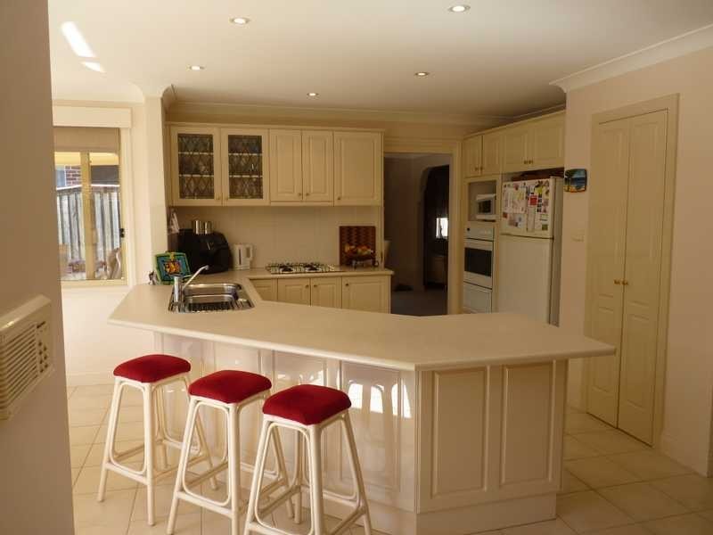 4 STRACHAN COURT, Kellyville NSW 2155