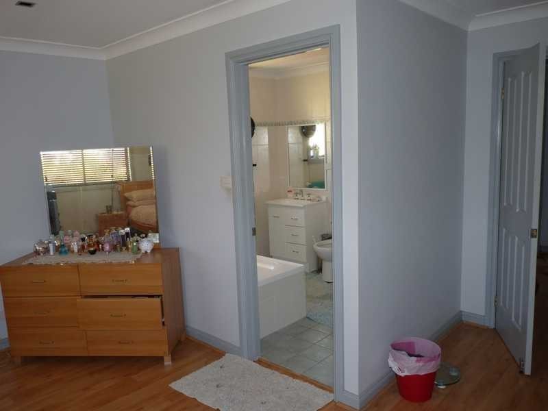 16 WATERFALL CRESCENT, Bella Vista NSW 2153