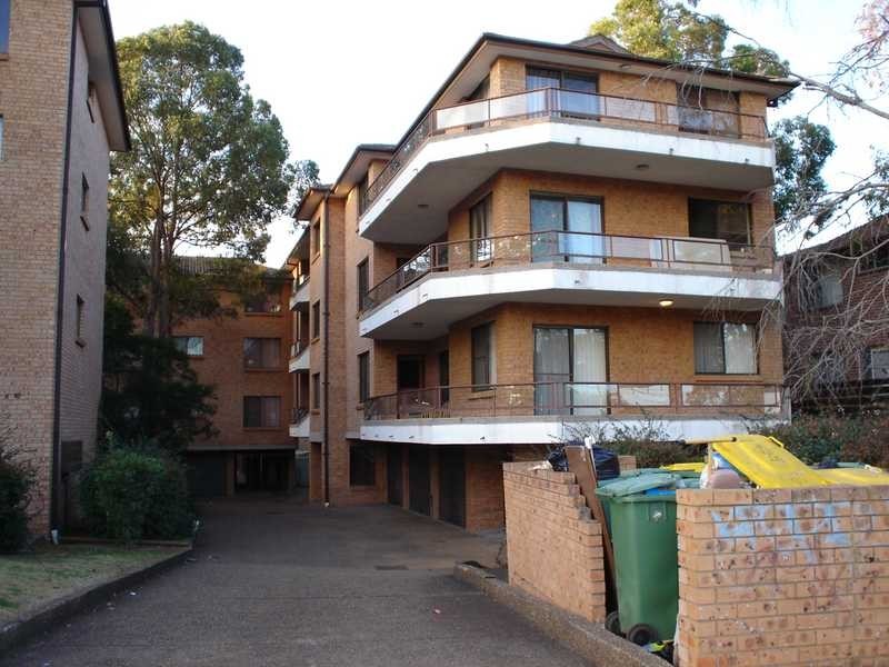 4/6-10 Railway Parade, Westmead NSW 2145