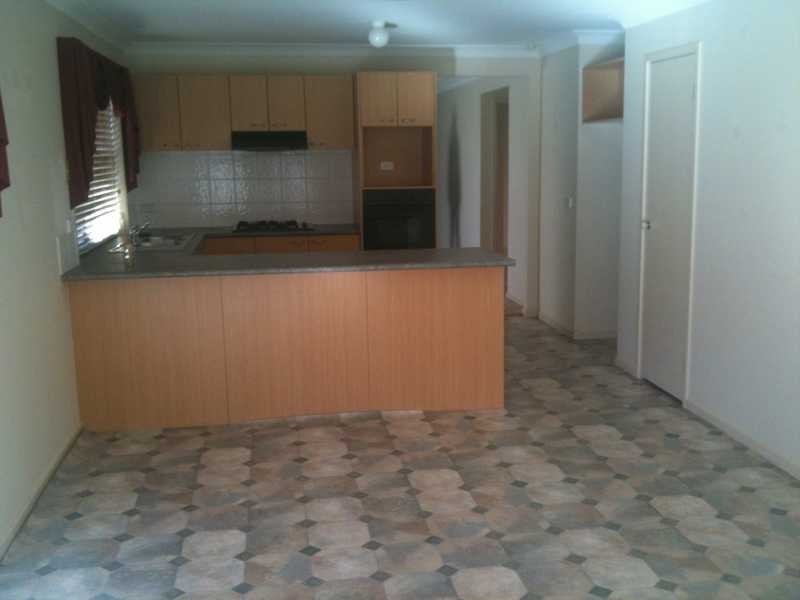 14 WINSLOW AVENUE, Stanhope Gardens NSW 2768