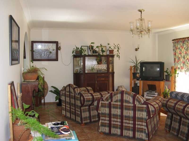 10 Coonawarra Court, Ocean Shores NSW 2483