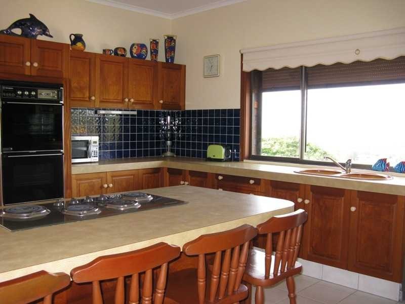 34 Warrambool Road, Ocean Shores NSW 2483