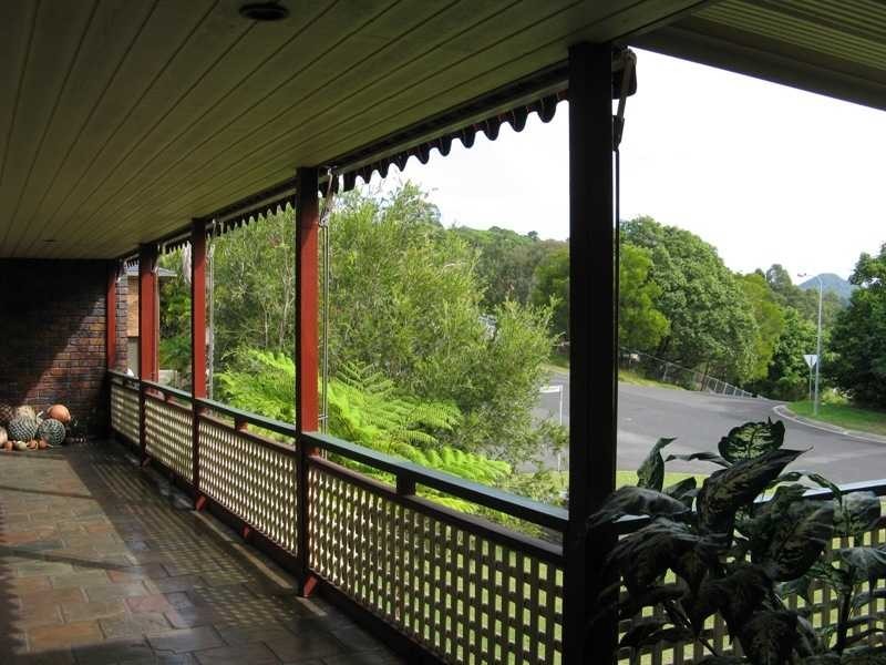 34 Warrambool Road, Ocean Shores NSW 2483