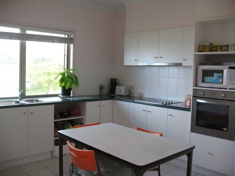 18 Goondooloo Drive, Ocean Shores NSW 2483