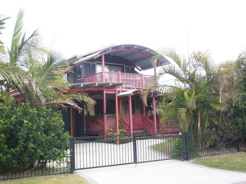 14 Muli Muli Avenue, Ocean Shores NSW 2483