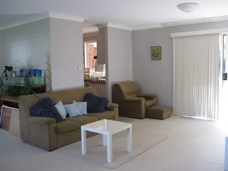 2 Goondooloo Drive, Ocean Shores NSW 2483