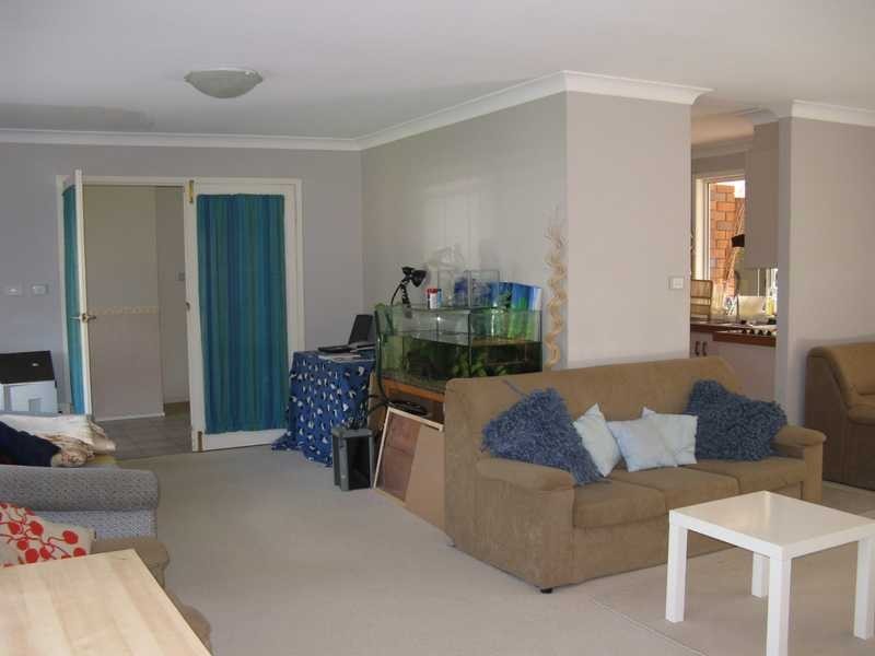 2 Goondooloo Drive, Ocean Shores NSW 2483