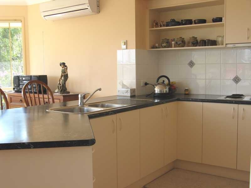 9 Warrambool Road, Ocean Shores NSW 2483