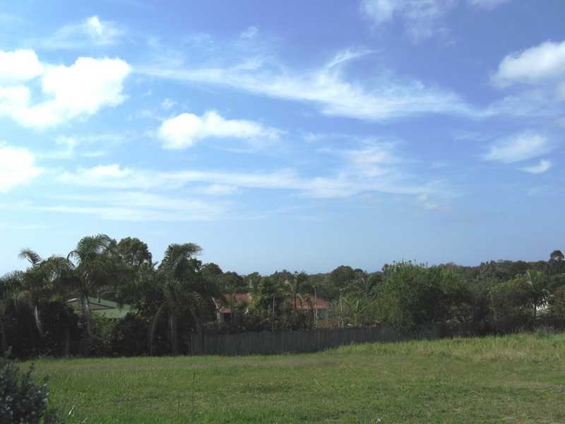 12 Palmer Avenue, Ocean Shores NSW 2483