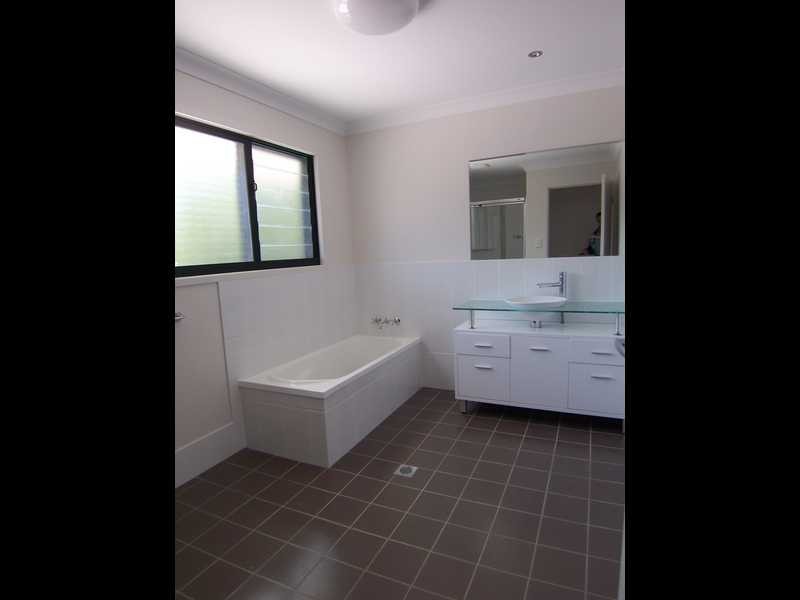 3 Bindaree Way, Ocean Shores NSW 2483