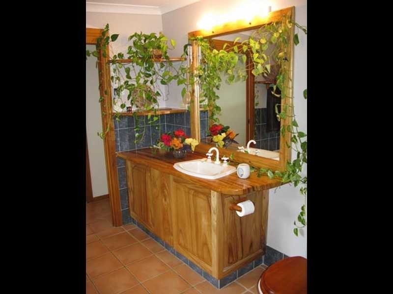 100 Upper Crystal Creek Road, Crystal Creek NSW 2484