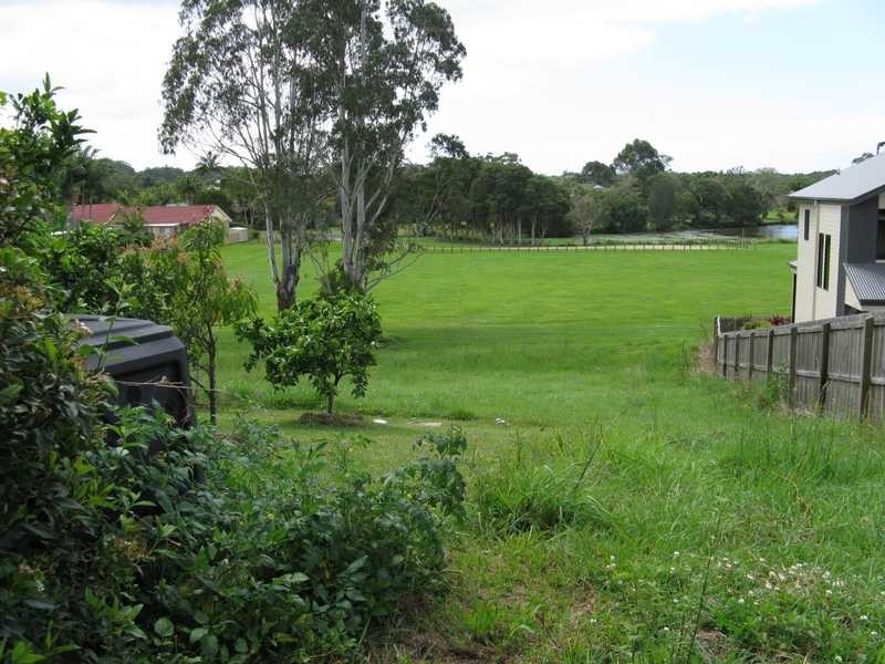 26J Coomburra Crescent, Ocean Shores NSW 2483