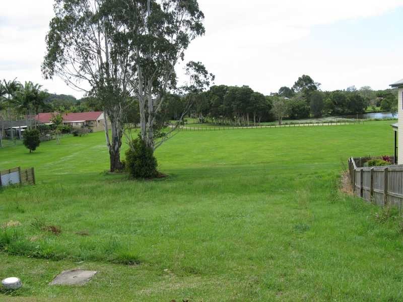 26J Coomburra Crescent, Ocean Shores NSW 2483