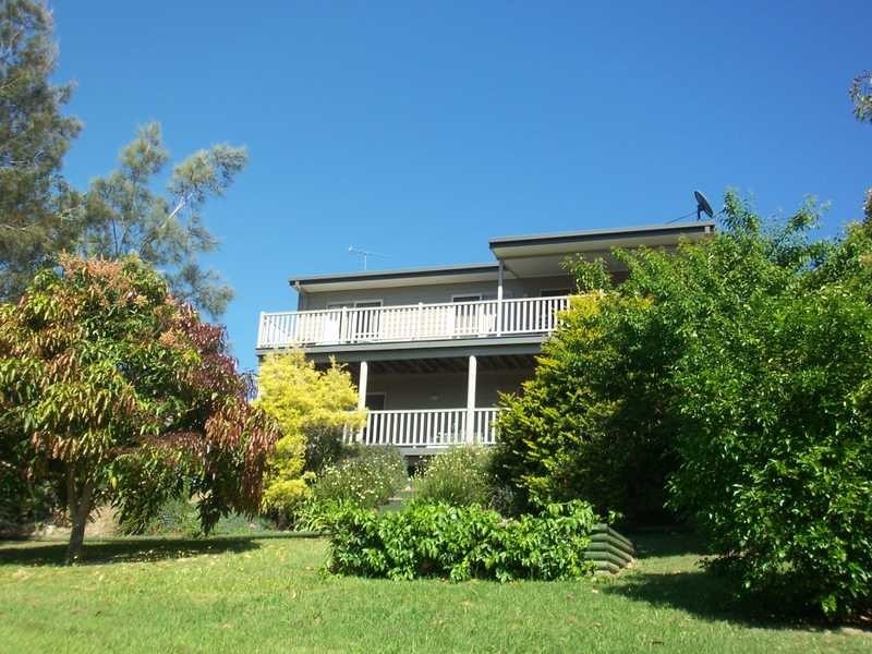 10 Warrambool Road, Ocean Shores NSW 2483