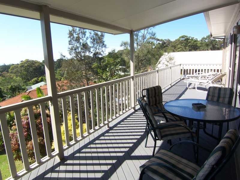 10 Warrambool Road, Ocean Shores NSW 2483