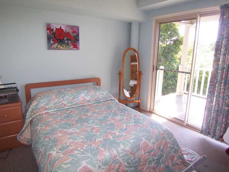 10 Warrambool Road, Ocean Shores NSW 2483