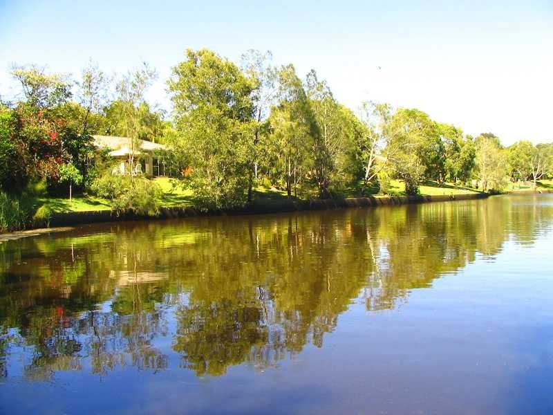 5 Berrimbillah Court, Ocean Shores NSW 2483