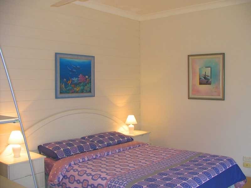 5 Berrimbillah Court, Ocean Shores NSW 2483