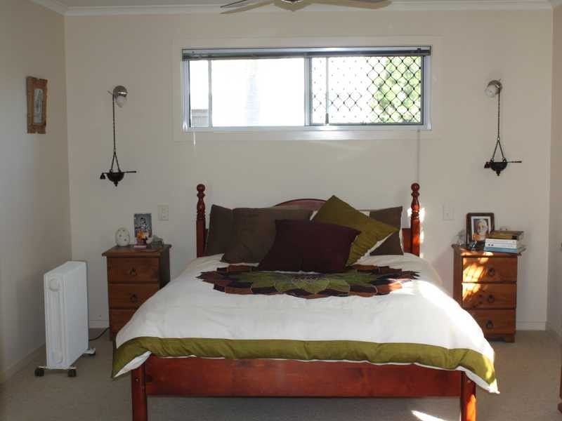9 Mia Court, Ocean Shores NSW 2483