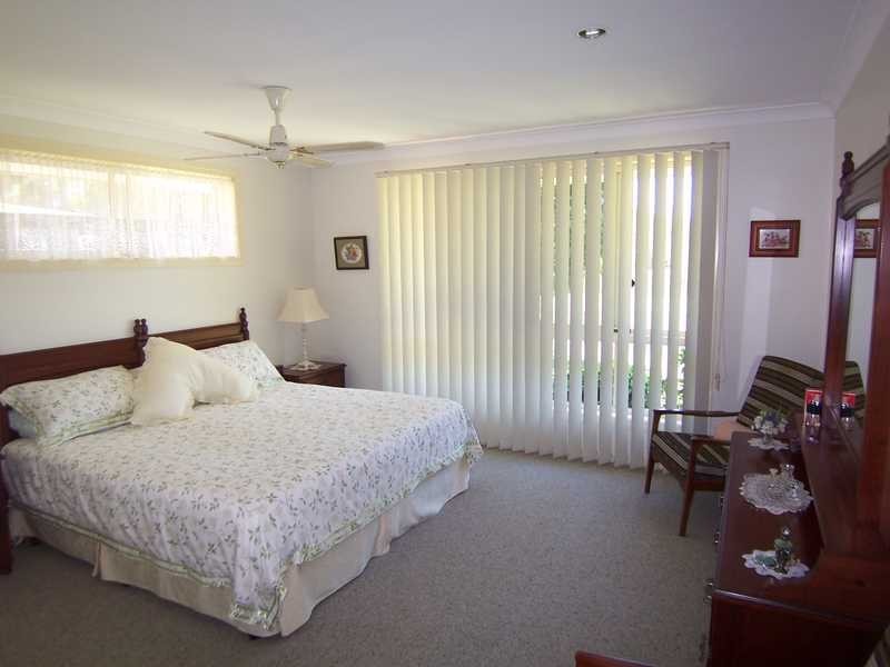 74 Balemo Drive, Ocean Shores NSW 2483