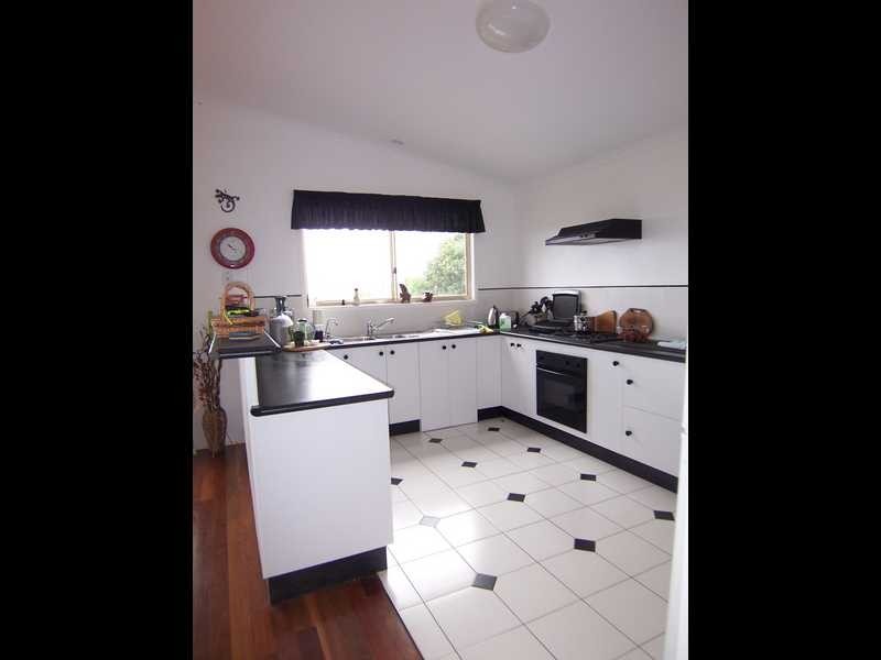 25 Banool Circuit, Ocean Shores NSW 2483