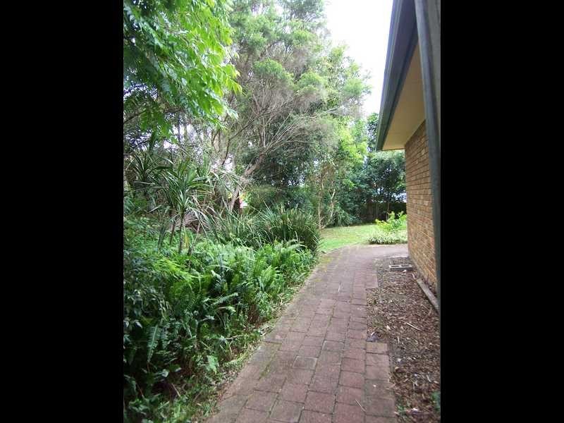 22 Wirruna Drive, Ocean Shores NSW 2483