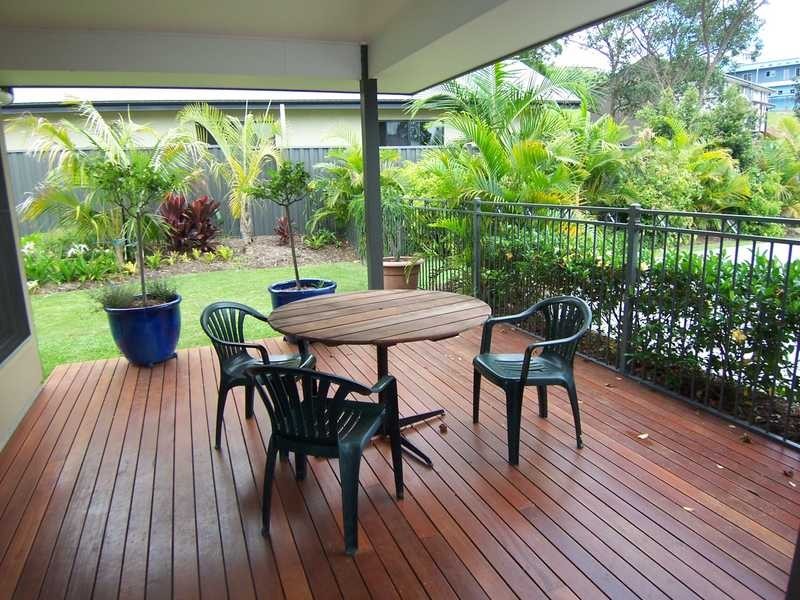 7 Palmer Avenue, Ocean Shores NSW 2483