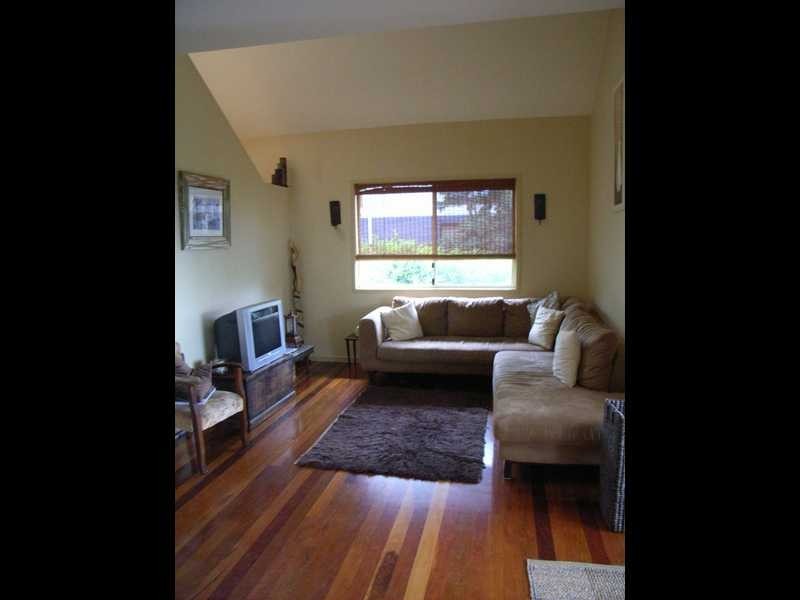 20 Jarrah Crescent, Ocean Shores NSW 2483