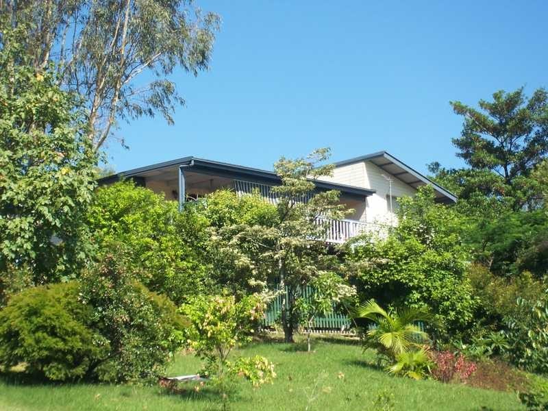 10 Rajah Road, Ocean Shores NSW 2483