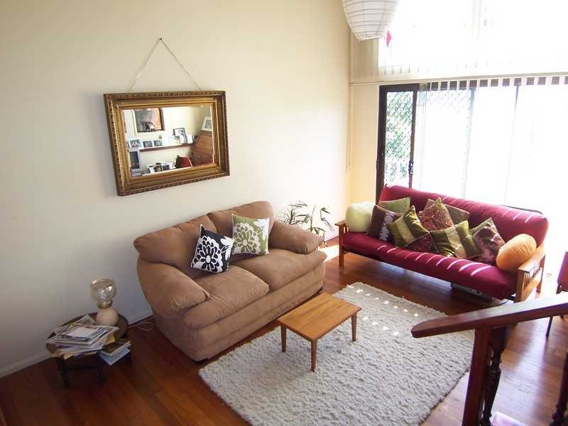 10 Rajah Road, Ocean Shores NSW 2483