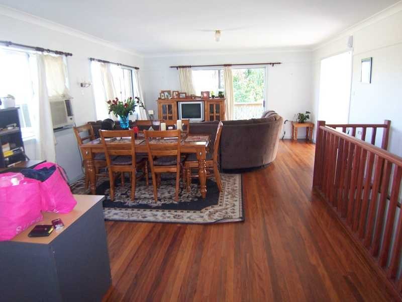 16 Coomburra Crescent, Ocean Shores NSW 2483