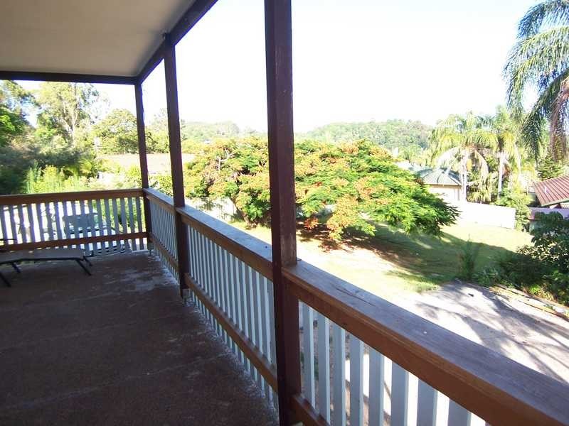 16 Coomburra Crescent, Ocean Shores NSW 2483