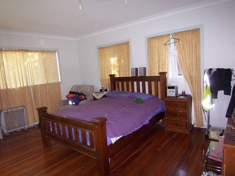 16 Coomburra Crescent, Ocean Shores NSW 2483