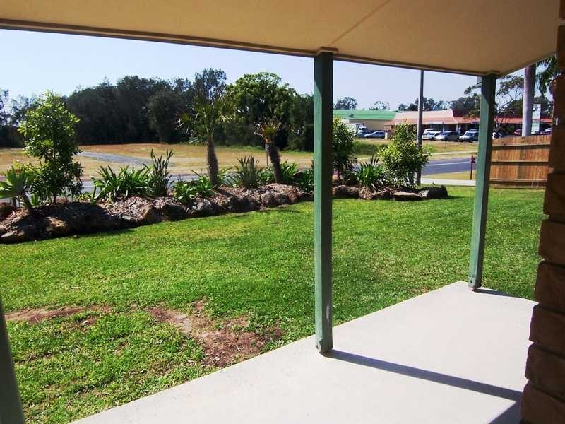 63 Rajah Road, Ocean Shores NSW 2483