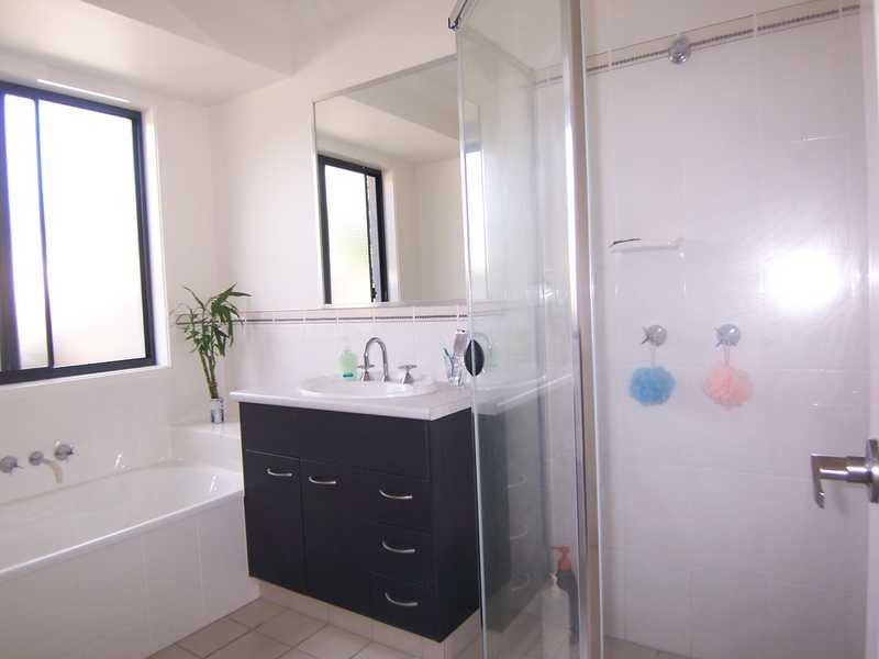 1/54 Rajah Road, Ocean Shores NSW 2483