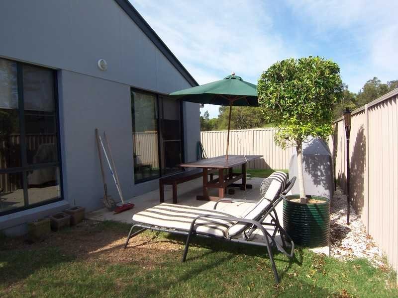 1/54 Rajah Road, Ocean Shores NSW 2483