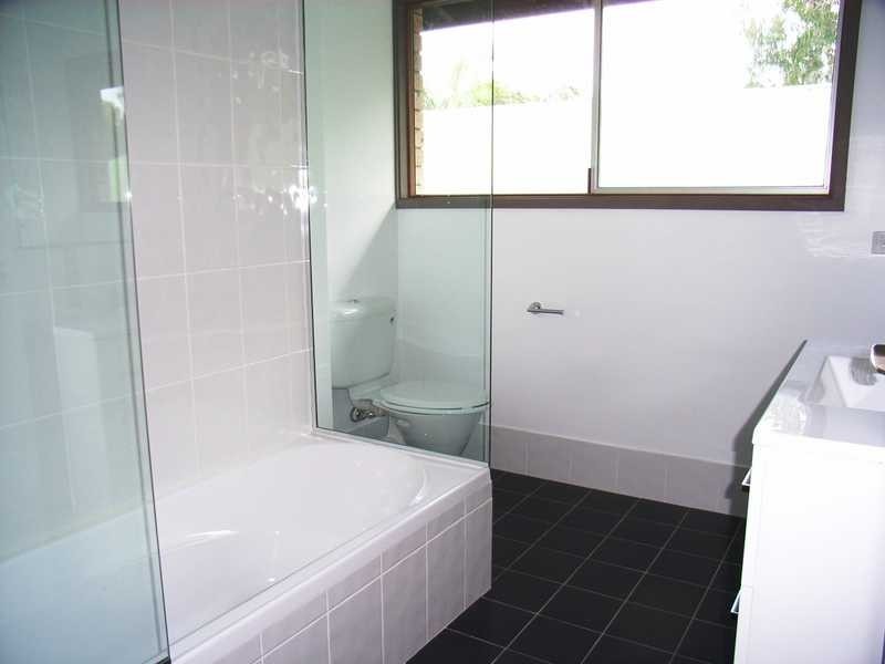 5 Elizabeth Avenue, South Golden Beach NSW 2483