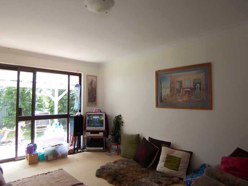 8 Natan Court, Ocean Shores NSW 2483