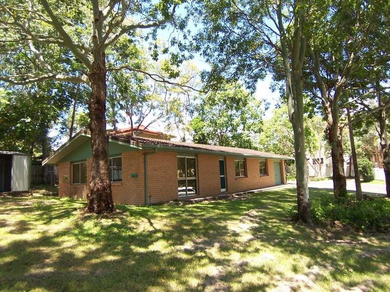 4 Qui Court, Ocean Shores NSW 2483