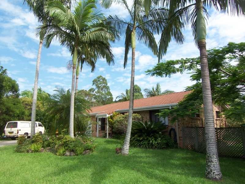 20 Tindarra Way, Ocean Shores NSW 2483