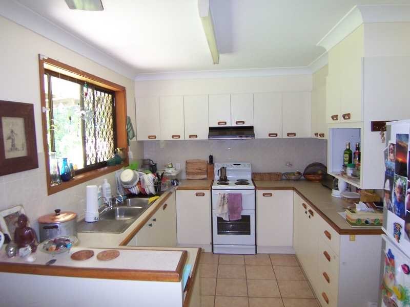 20 Tindarra Way, Ocean Shores NSW 2483