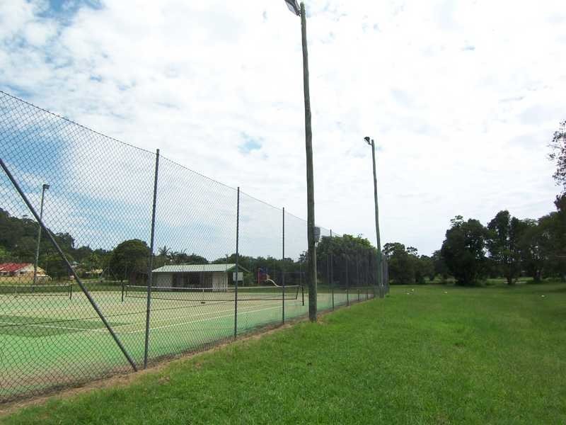 20 Tindarra Way, Ocean Shores NSW 2483