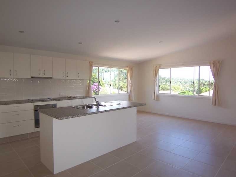 19B Coomburra Crescent, Ocean Shores NSW 2483