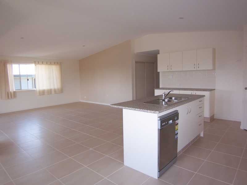 19B Coomburra Crescent, Ocean Shores NSW 2483