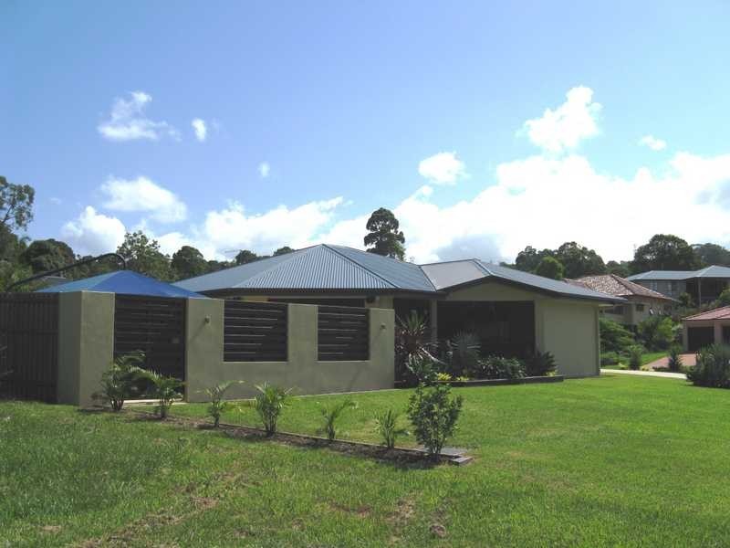 4 Glendale Crescent, Ocean Shores NSW 2483