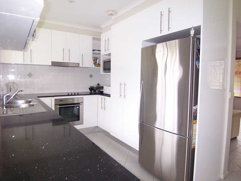 8 Tin Bin Way, Ocean Shores NSW 2483