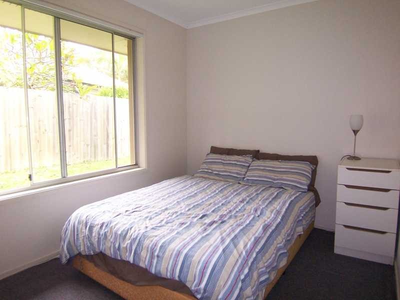 8 Tin Bin Way, Ocean Shores NSW 2483